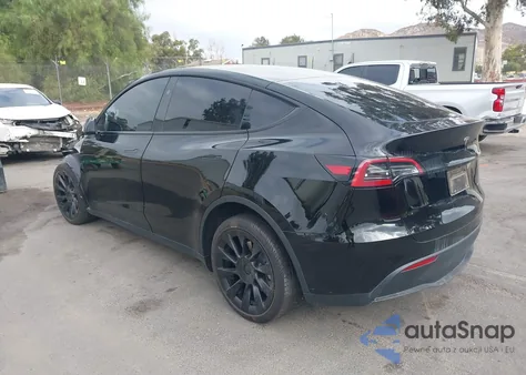 2023 Tesla Model Y from USA, damaged, VIN 7SAYGDEE9PF868233